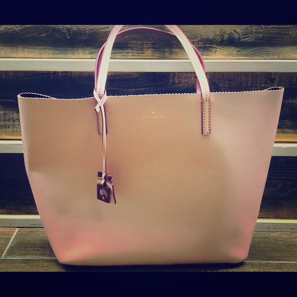 Kate spade shoulder purse - Picture 1 of 8